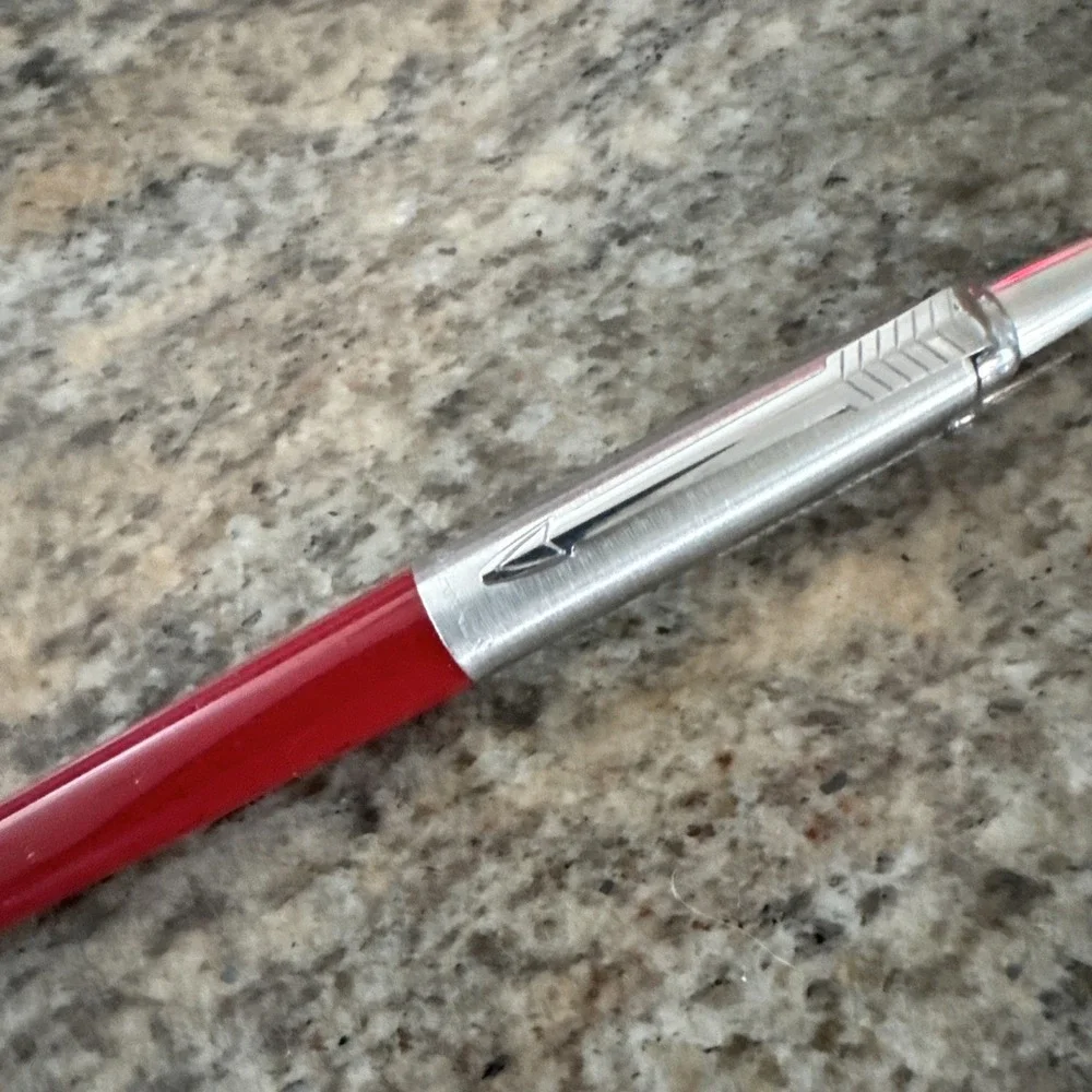 Parker JOTTER LI Burgundy Chrome Plastic Threads Ball Point Black Ink Works